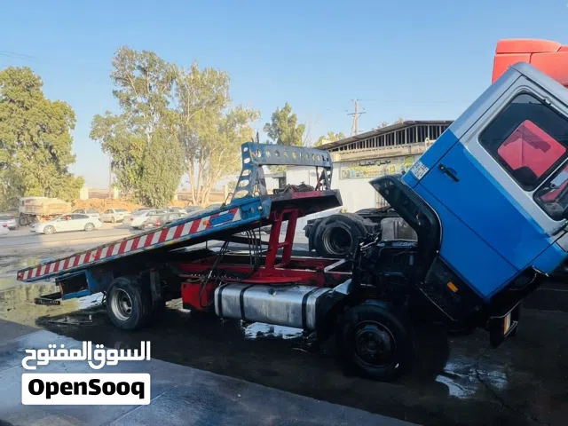 مرسيدس 814 ساحبة ورافعة