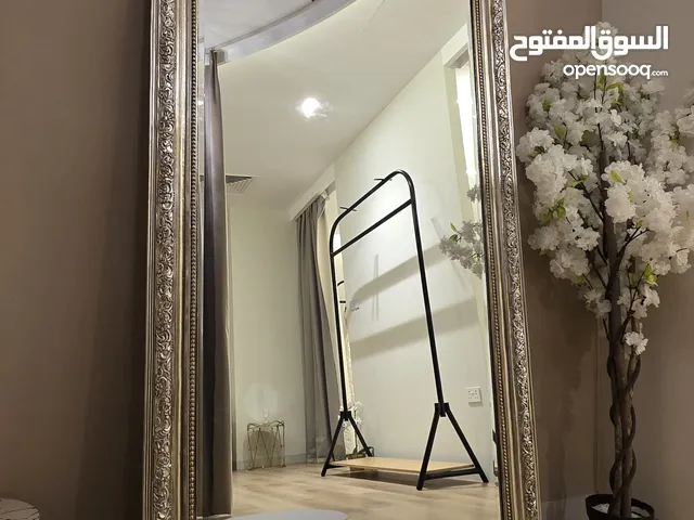 خلو بوتيك /محل فساتين /عبايات ديكور حديث موقع مميز