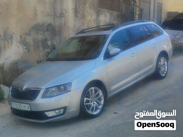 2015 سكودا اوكتافيا Standard