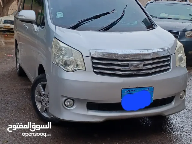 Used Toyota Voxy in Sana'a