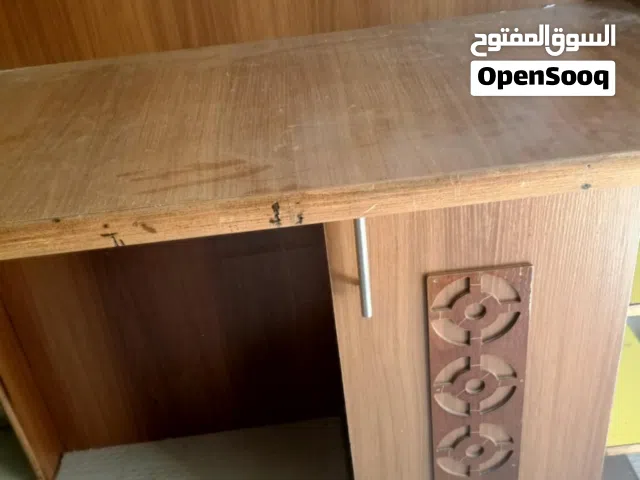 مكتب خشب لاتيه بحالة الوكاله تفصيل