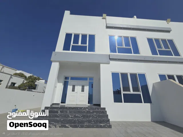 400 m2 More than 6 bedrooms Villa for Rent in Muscat Azaiba