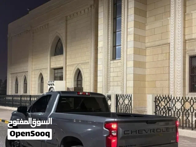 2021 شيفروليه سلفرادو 1500 LS