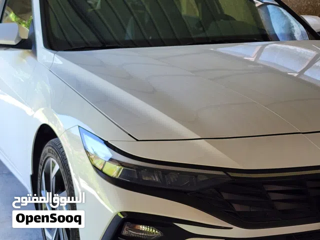2024 Hyundai Elantra Limited