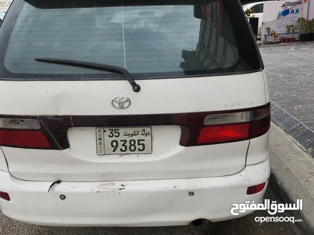 Used Toyota Previa in Kuwait City
