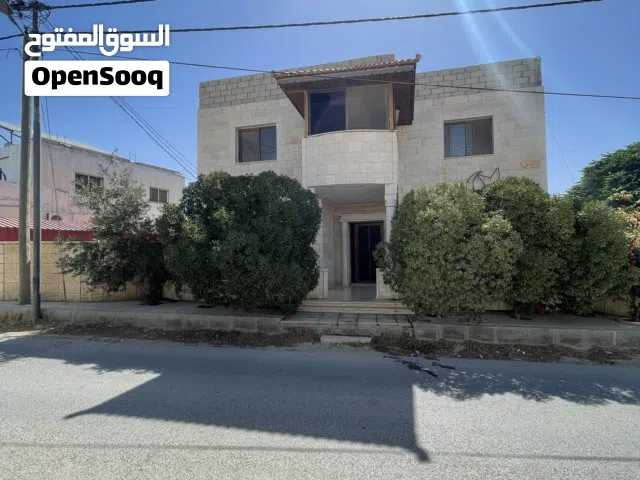 140 m2 3 Bedrooms Apartments for Rent in Mafraq Al-Hay Al-Janoubi