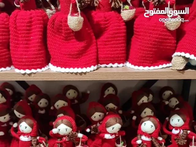 أعمال كروشية دمى قصص . دمى شخصيات كرتونية . دمى ليلى والذئب منتجات كثيرة من الكروشية