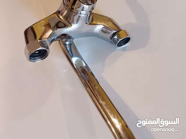 خلاط مطبخ يعمل بحاله ممتازه جدا جدا ماركه ROKA ، ليس به أي خدوش.