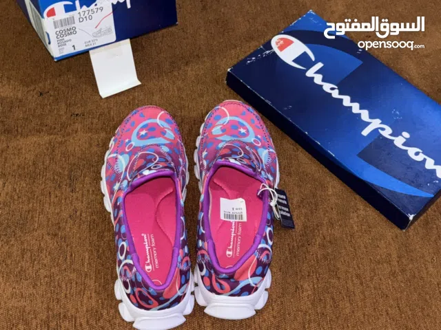 كوتشي بنات مقاس 32 جديد من