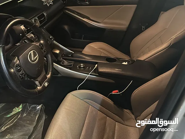 داخليه لكزس is f 2016