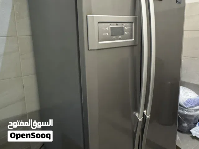 ثلاجة كوريا جميلة وممتازة للبيع