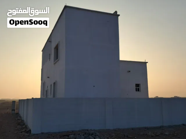 166 m2 3 Bedrooms Townhouse for Sale in Dhofar Salala
