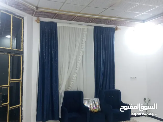 250 m2 More than 6 bedrooms Townhouse for Sale in Basra Abu Al-Khaseeb