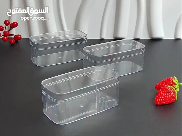 علب الاكريلك التراميسو وكيك المانجو