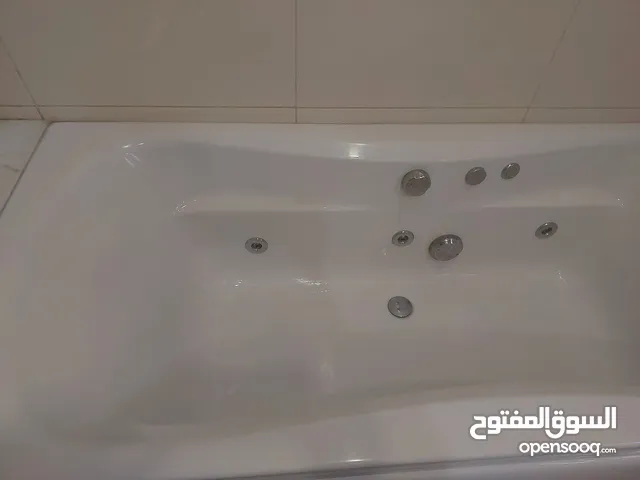 جاكوزي حمام بقوة دفع سداسية