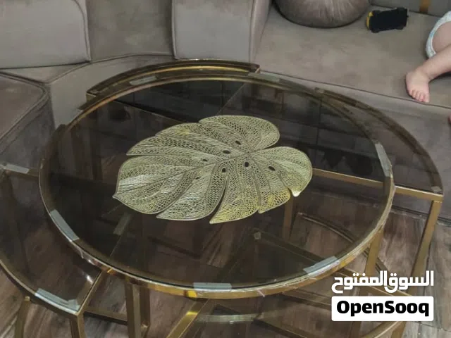 طاوله ممتازة و جديد
