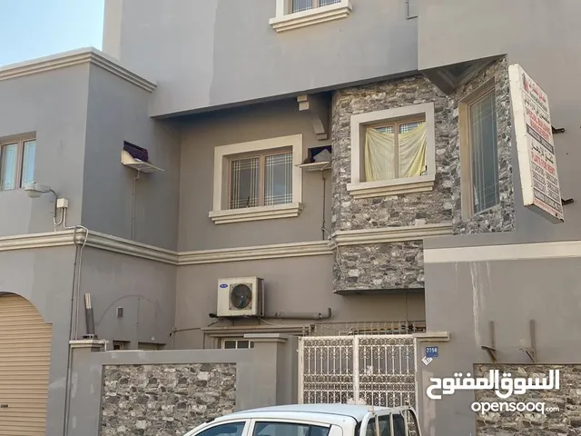 4 Floors Building for Sale in Central Governorate Isa Town