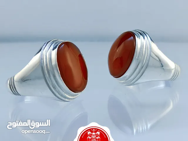 خواتم فضة ملكية تُصنع بيد فنان! (عيار 925 - صافي سادة مع عقيق يماني أصلي