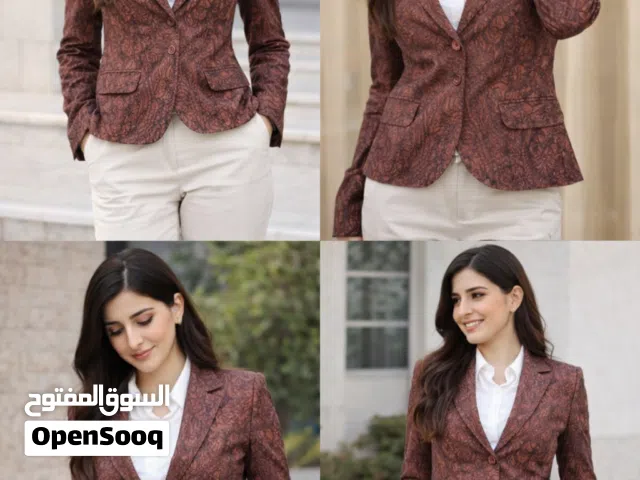 طقم مكون من جاكيت رسمي مع قميص و بنطلون جديد غير مستعمل لون بني وبيج صناعة تركية بسعر مغري