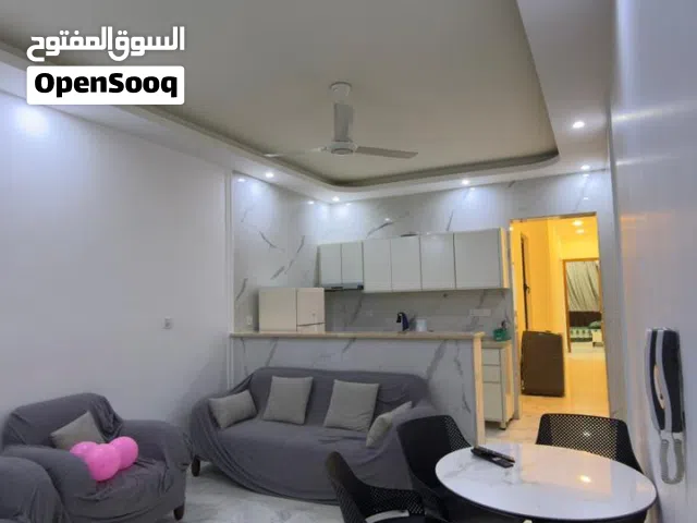 شقة مؤثثة مودرن للإيجار بسعر مناسب