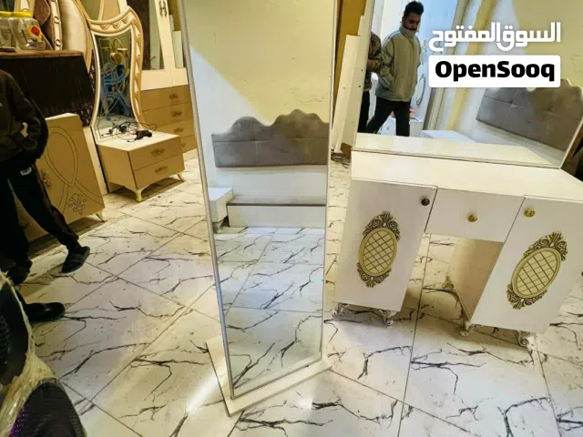 غرفة تركيأمستخدمة موديل حديث كانتري 7 قطع نظام أبواب + طابوريه هديه شـازلون مخـزن  نظافة