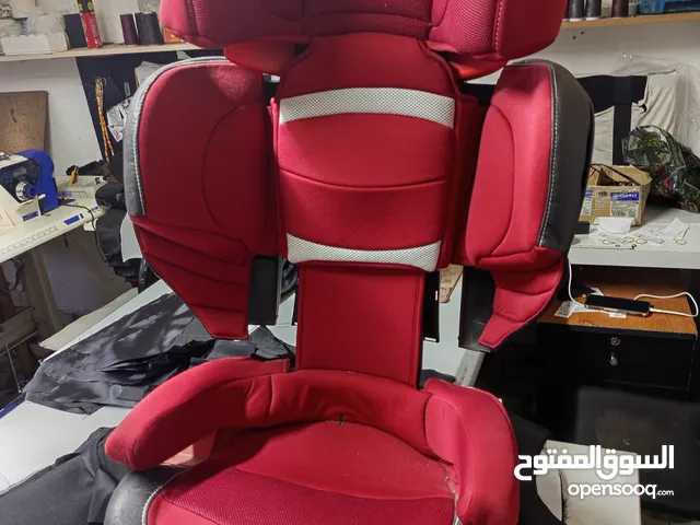 كرسي سيارة للأطفال