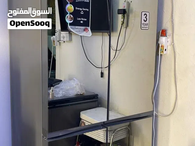 ثلاجة مستعملة ولكن نظيفة جداً