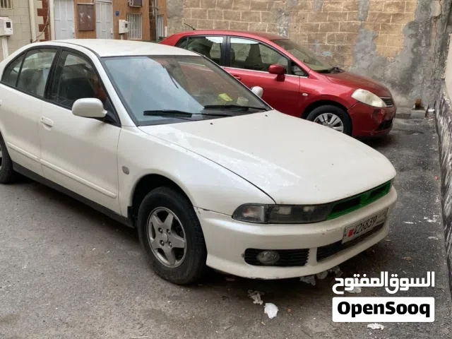 2025 Mitsubishi Galant Standard
