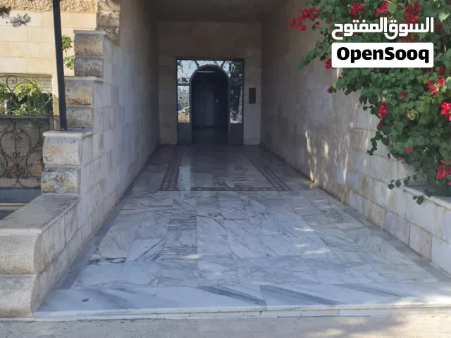 شقع للبيع مفابل مسجد علياء التل