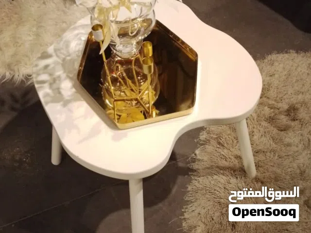 طاولة جانبيه للبيع