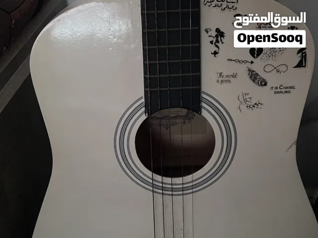قيتار بحاله جيده