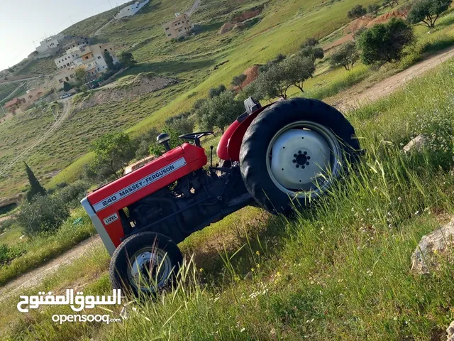 1982 Tractor Agriculture Equipments in Zarqa