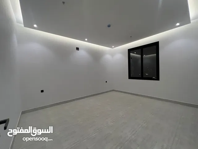 شقة فاخرة للايجار الرياض حي القدس  المساحه 180 م