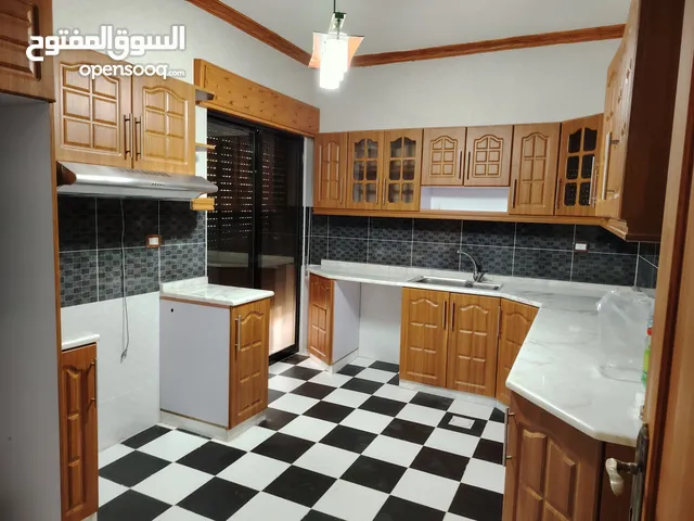 163 m2 3 Bedrooms Apartments for Sale in Amman Jubaiha