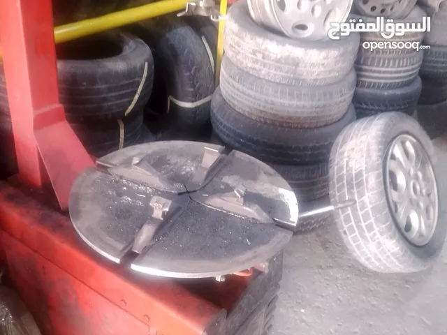 ماكينه بناشر للبيع بحاله جيده 230