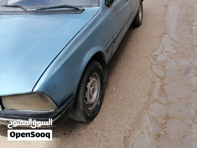 1984 بيجو 505