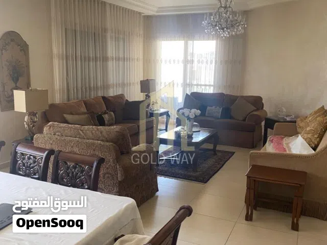في أجمل مناطق عبدون شقة طابق أخير مع روف 285م بتشطيبات مميزة/ ref 9039