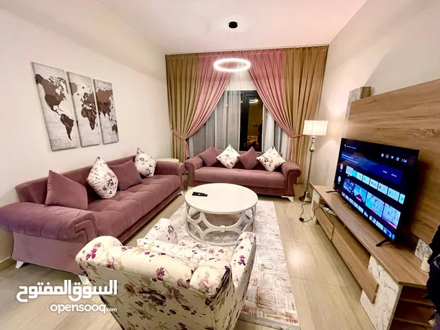1380ft 2 Bedrooms Apartments for Rent in Sharjah Al Taawun