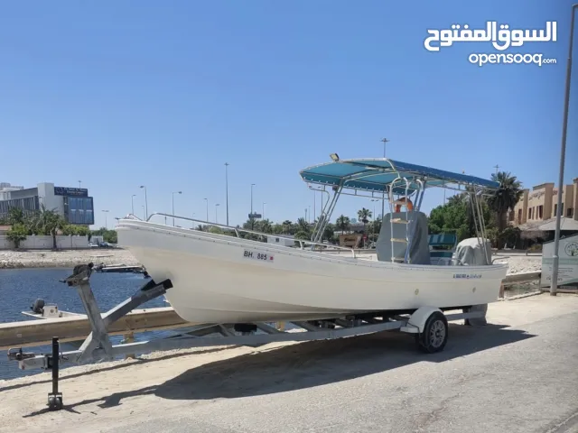 طراد الدرازي 25 قدم شبه جديد