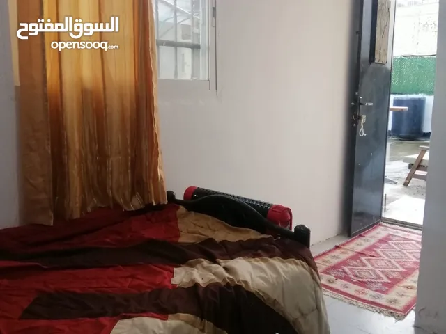 استديو مفروش للايجار قريب من المعابر والجامعات