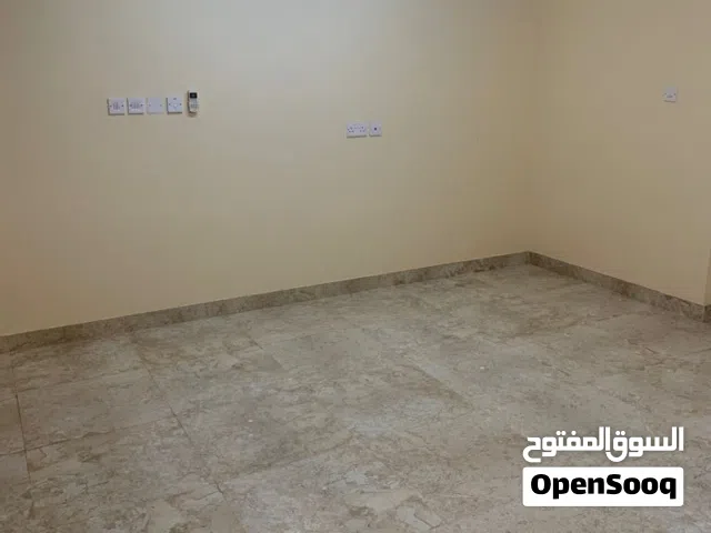 ملحق غرفة ومطبخ تحضيري بمدخل خاص ومظلة سيارة