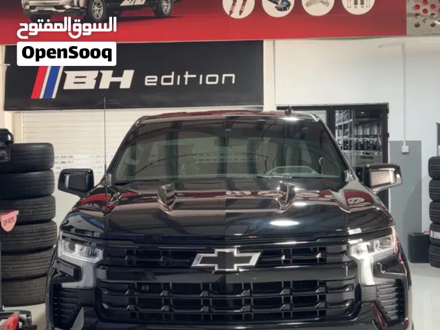 للبيع  شفروليه سيلفرادو LT موديل 2025 – كت شاهين كامل مع عقد صيانة لغاية 100 الف كيلو