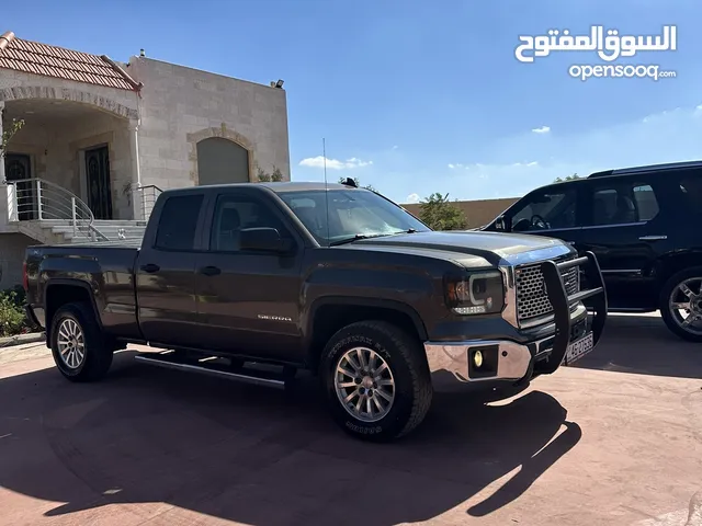 Used GMC Sierra in Amman