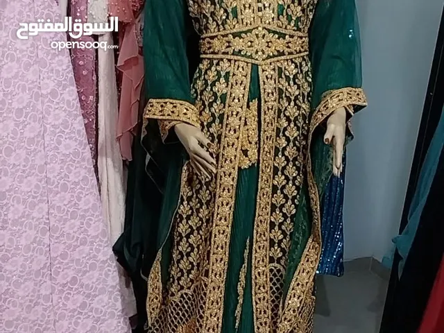 فساتين سهرة للبيع و ايجار