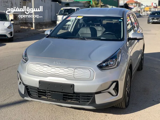 كيا نيرو كهرباء 2023 لون سلفر ميتاليك تصلح التكاسي والإعفاء الطبي