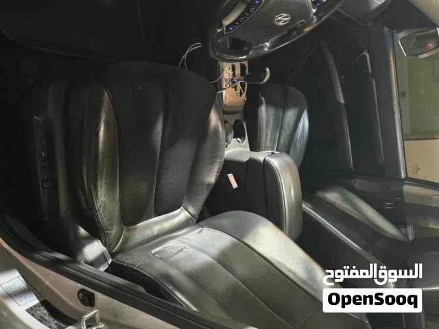 Used Hyundai Santa Fe in Sharjah