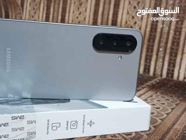 جهاز سامسونج جلاكسي A17ولا خدش الجهاز وكاله