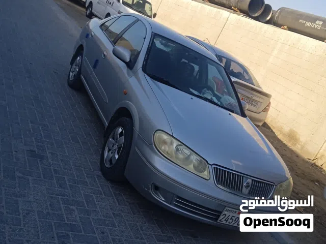 Nissan Sunny EX saloon (2005 model)