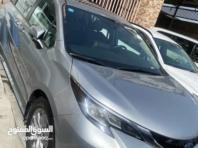 Used Toyota Sienna in Baghdad