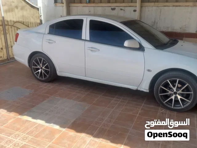 2012 ميتسوبيشي جالنت ES